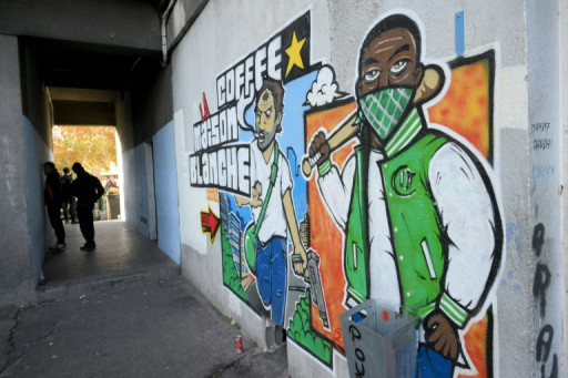 Narcotrafic: 13 membres présumés du gang marseillais "DZ mafia" interpellés