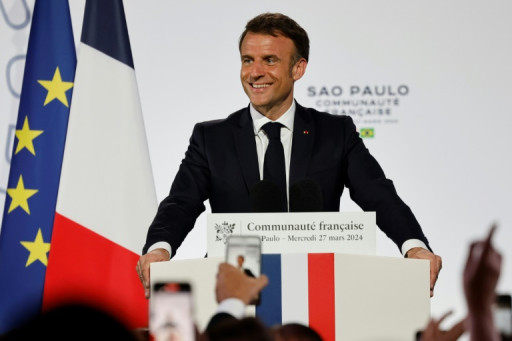 Sur la marche de la planète, Macron et Lula affichent leur proximité, malgré l'Ukraine