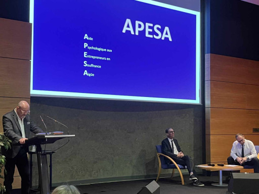 Apesa 02 aide les dirigeants en difficulté