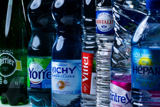 Eaux minérales: l'Anses recommande "une surveillance renforcée" de sites de Nestlé