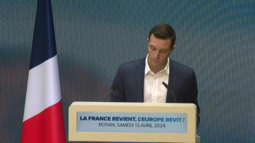Européennes: Bardella, "à la conquête de l'ouest", prône l'"union" à Royan