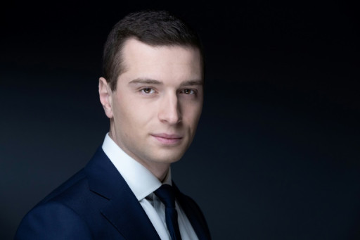 Européennes: le favori Bardella met en garde contre "la dispersion et l'abstention"