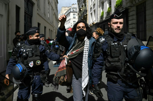 Les étudiants de Sciences Po Paris mobilisés pour les Palestiniens évacués