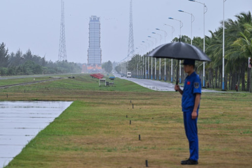 La Chine a lancé une sonde pour collecter des échantillons sur la face cachée de la Lune