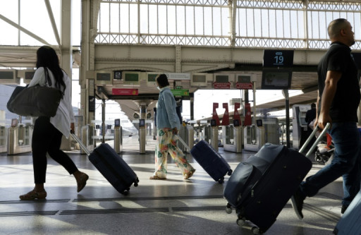 Pour alléger le prix de leurs billets de train, des voyageurs transportent des colis