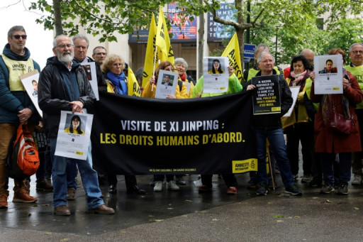 Xi Jinping veut "oeuvrer avec la France" à "résoudre la crise" en Ukraine