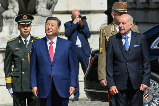 En Hongrie, Xi Jinping vante un "partenariat statégique" exemplaire dans l'UE