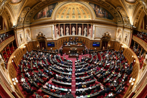 Ingérences étrangères: un texte adopté au Sénat, la Nouvelle-Calédonie en toile de fond