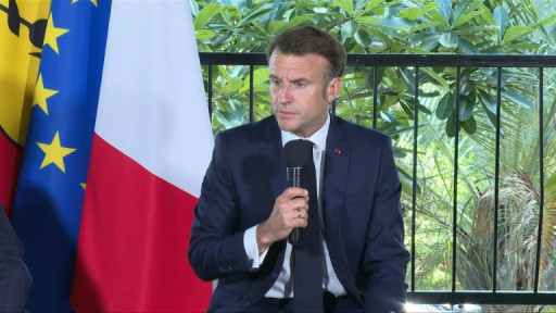 Nouvelle-Calédonie: Macron écarte un "passage en force", donne du temps aux négociations