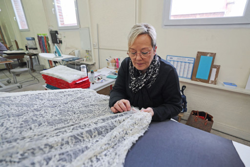 La dentelle de Calais-Caudry lutte pour perpétuer son savoir-faire