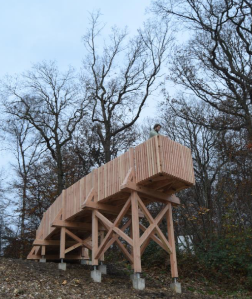 Une nouvelle plateforme d’observation du paysage s’installe à la forêt domaniale du trait-Maulévrier