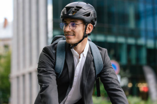 Aller au travail en vélo... en respectant le code la route