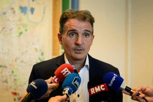 Enquête ouverte contre le maire de Grenoble, accusé de versement illicite à une élue