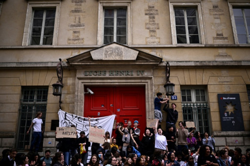 Appel d'organisations de jeunesse à un rassemblement à Paris lundi contre l'extrême droite