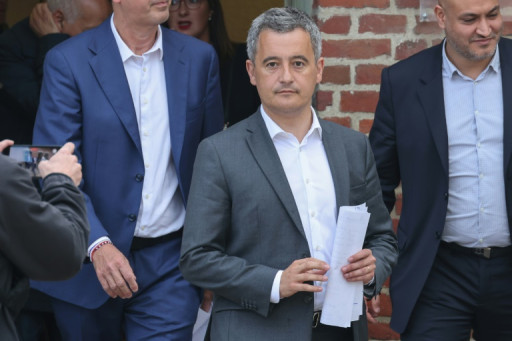 Législatives: Darmanin veut laisser le champ libre aux LR opposés à l'alliance avec le RN