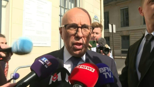 Exclu de son parti, Eric Ciotti arrive au siège de LR
