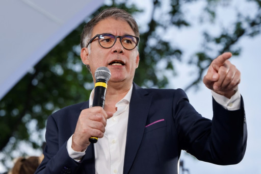 Législatives : le PS investit plusieurs députés Liot