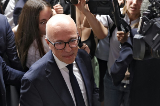 Législatives: Ciotti compte sur des députés LR si le RN n'obtient pas la majorité absolue