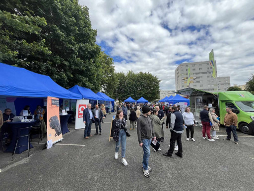 Le recrutement au pied des immeubles