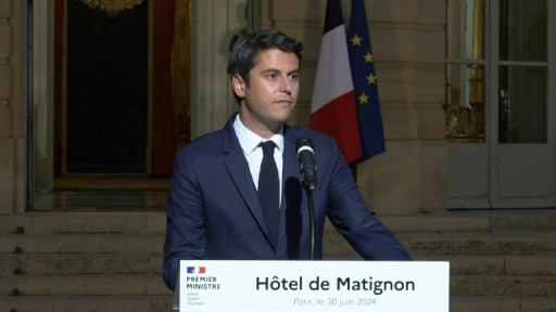 Législatives: plus de 150 désistements pour éviter une majorité absolue RN