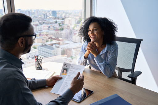 Recrutement : se rendre aussi visible que les grands groupes