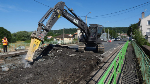 Le pont de l’ancien canal déconstruit à Frouard