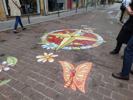 Les rues de la cité messine se colorent