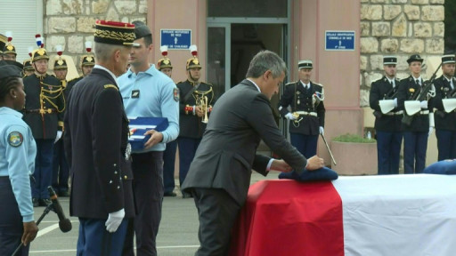 Gendarme tué lors d'un contrôle routier: Darmanin dénonce un "crime"