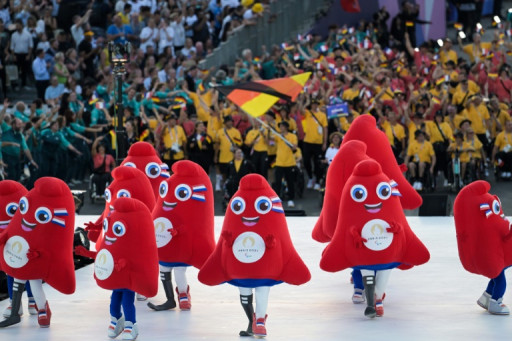 La mascotte Phryge, médaille d'or des produits dérivés de Paris 2024