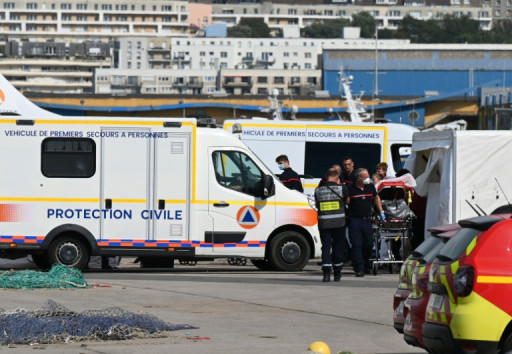 Une cinquantaine de migrants secourus dans la Manche, dont l'un tombé à l'eau
