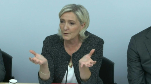 Pour sa rentrée parlementaire, Marine Le Pen appelle à une nouvelle dissolution