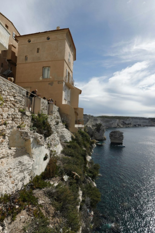 Maisons évacuées à Bonifacio: les arrêtés préfectoraux annulés par la justice