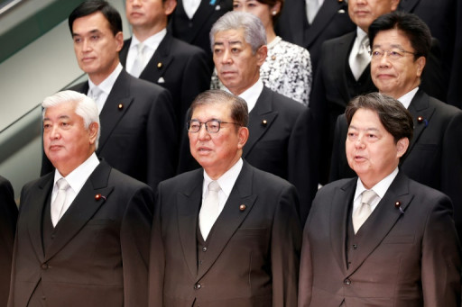 Le Premier ministre japonais veut créer un "indice du bonheur", selon des médias japonais