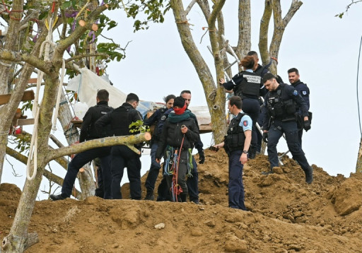 A69: 15 interpellations sur la dernière "Zone à Défendre" en cours de démantèlement