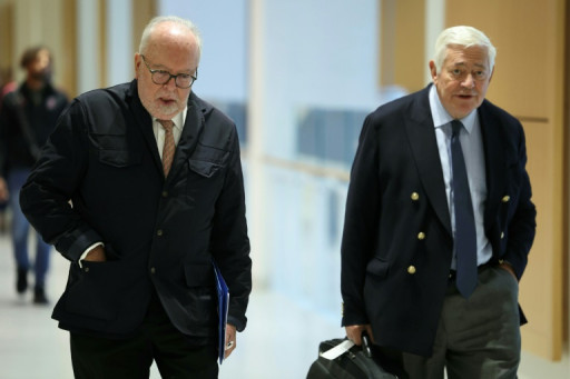Au procès du RN, la défense décalée de Bruno Gollnisch