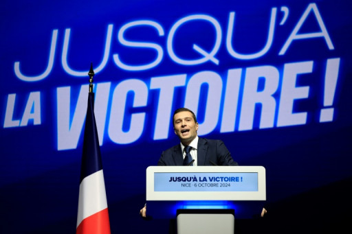 Bardella se réjouit d'une loi immigration, mais dément une neutralité en échange sur le budget