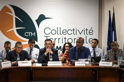 Martinique: l'Etat d'accord pour baisser le prix de l'alimentaire de 20%, la mobilisation continue