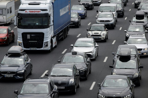 Les autoroutes devraient rester payantes, selon un rapport sénatorial