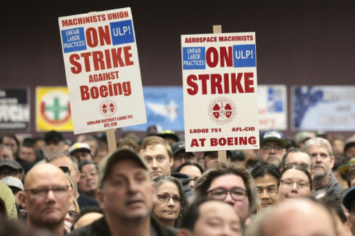 Après sept semaines de grève, les ouvriers de Boeing ratifient leur accord social