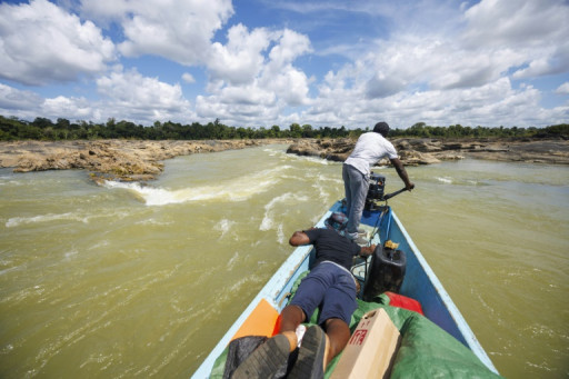En Guyane, une sécheresse exceptionnelle perturbe la vie quotidienne sur les fleuves