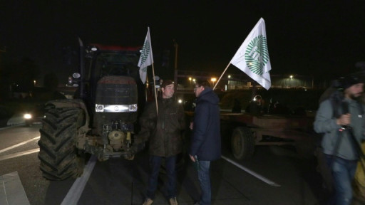Agriculteurs: les tracteurs sont ressortis, la colère ravivée par la peur du Mercosur