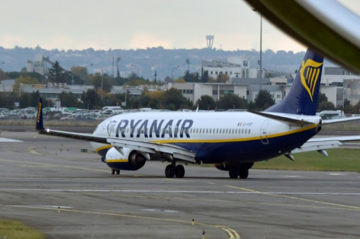Taxation de l'aérien: Ryanair menace d'arrêter de desservir dix aéroports régionaux français