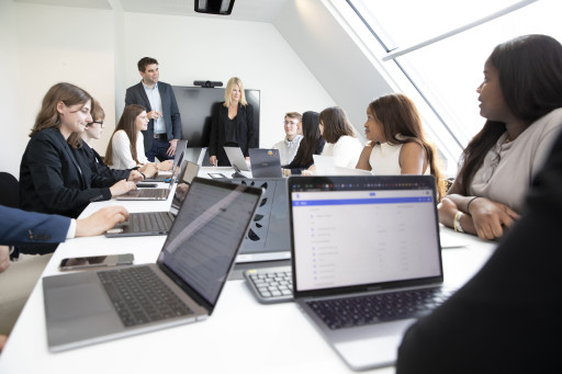 Cofidis et la Fondation IESEG s'engagent pour l'égalité des chances