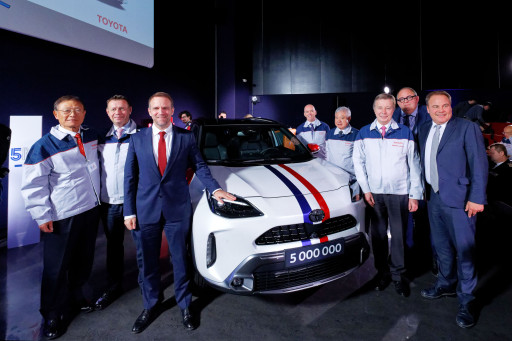 Toyota célèbre ses 5 millions de véhicules produits et stabilise 600 emplois