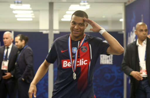 Litige financier avec le PSG: Mbappé contre-attaque devant la LFP