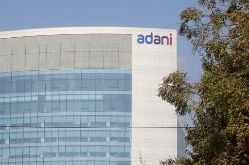 Sri Lanka: le projet portuaire d'Adani se poursuivra malgré l'inculpation de son dirigeant