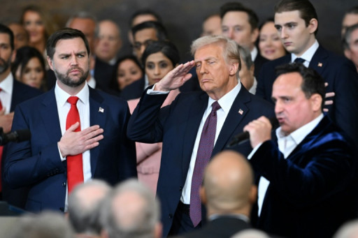 Trump jure de reprendre le canal de Panama et replace Cuba sur sa liste noire
