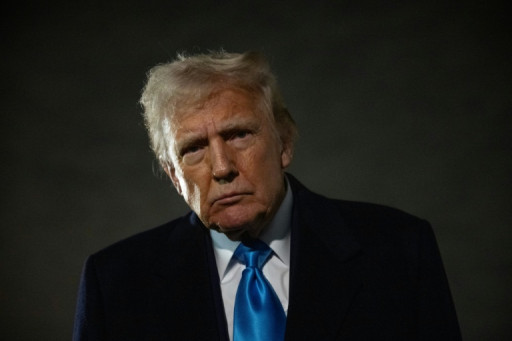Droits de douanes: la Chine toujours menacée par Trump, répit pour le Canada et le Mexique