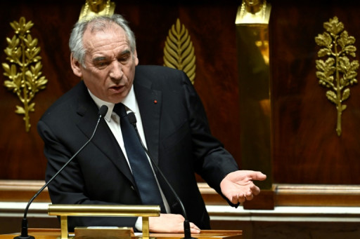 Immigration: Bayrou veut un débat "plus large" incluant le droit du sol et l'identité française