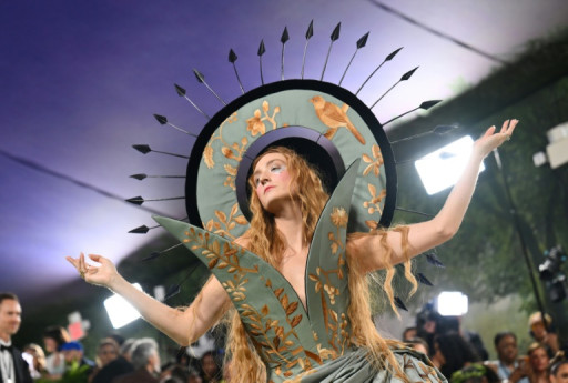 La Fashion Week de Londres débute avec l'humeur sombre du styliste Harris Reed